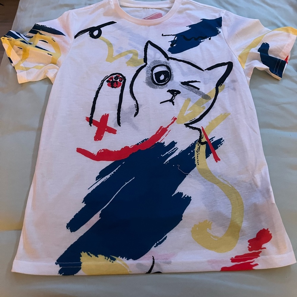 Cat T-shirt small